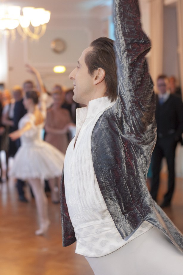 NESTE_TALVINE_BALLET.jpg